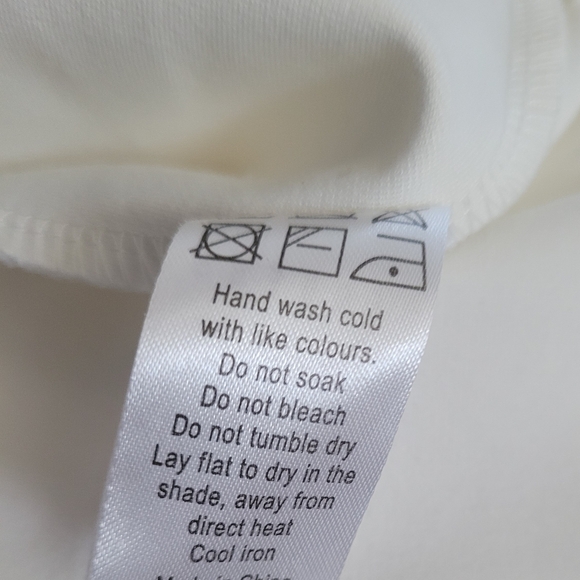 Womans Lioness Mini Skirt Size Small - Picture 5 of 6